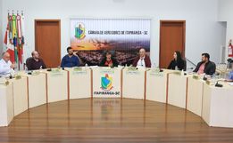 Itapiranga elabora projeto para contratação de novos servidores