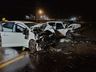 Colisão frontal na BR-282 deixa uma vítima fatal e quatro feridos, em Pinhalzinho