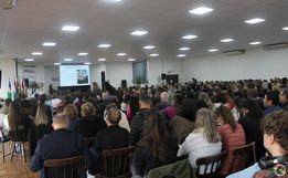 9º Fórum Regional da Educação reúne professores em Itapiranga 