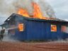 VÍDEO: Casa é destruída por incêndio em Campo Erê 
