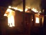 Casa é destruída por incêndio em Anchieta