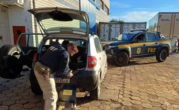 Casal é flagrado com 95 garrafas de vinho argentino na BR-163, em Guaraciaba