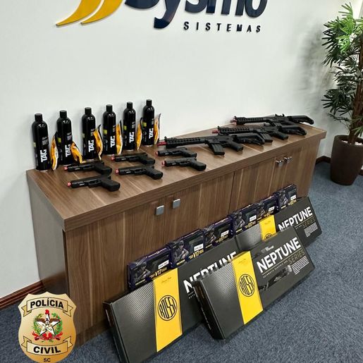 Empresa faz doações de armas para treinamentos da Polícia Civil, em SMOeste 