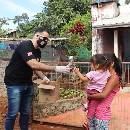 Polícia Civil realiza ação social para animar Páscoa das crianças