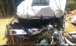 Caminhoneiro morre em tombamento de carreta 