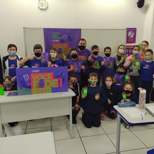 Rádio Peperi inicia ações da semana do rádio em escola de SMOeste 