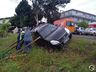 ITAPIRANGA: Condutor erra manobra em estacionamento e mobiliza bombeiros