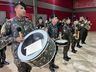 Militares do Exército prestam juramento à Bandeira em solenidade do Dia do Soldado