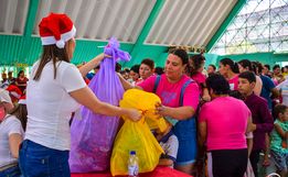 Campanha Natal Solidário entrega presentes a mais de 550 crianças de SMOeste 