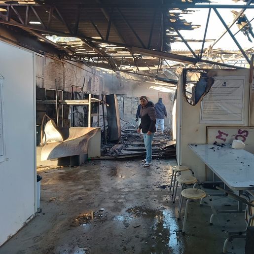 Bombeiros controlam incêndio em alojamento de operários da BR-163 em SJC