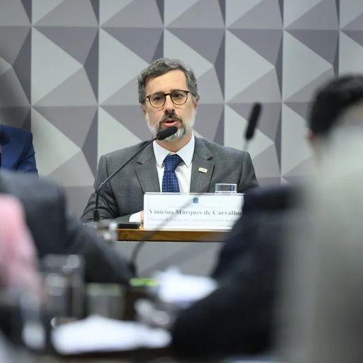 Ministro diz que em prol de sigilo não alertou governo sobre fraude no INSS