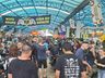 Apesar da chuva, Motocão reúne grande público no centro de SMO
