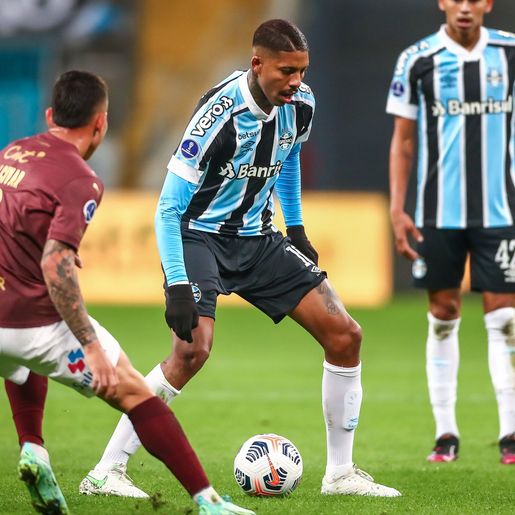 VÍDEO: Grêmio perde de virada e está fora da Sul-Americana