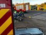 Colisão entre carro e moto deixa dois feridos em SMOeste