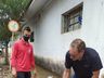 Voluntários plantam árvores em São Miguel do Oeste