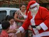 Noel do Sudoeste percorre bairros de Campo Erê entregando doces para crianças 