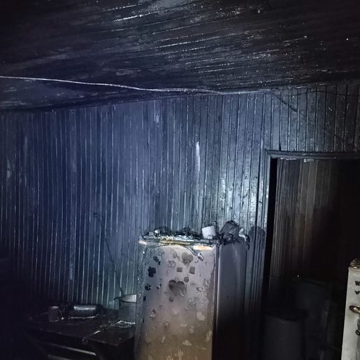  Incêndio em residência mobiliza bombeiros em Campo Erê