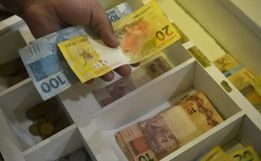 Governo eleva estimativa de salário mínimo para R$ 1.509 em 2025