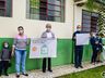 Escola realiza “Abraço Solidário” contra a municipalização; assista ao vídeo
