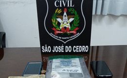 Polícia Civil apreende cocaína e prende casal suspeito de tráfico