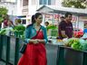 Feirantes iniciam comercialização de produtos na Área coberta da Praça Central 