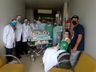 Bebê recebe alta e reencontra mãe que venceu a Covid após 32 dias separadas