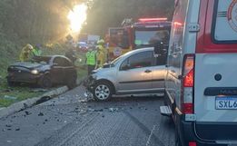 Acidente na BR 282 envolve veículo de São Miguel do Oeste e deixa dois mortos e feridos