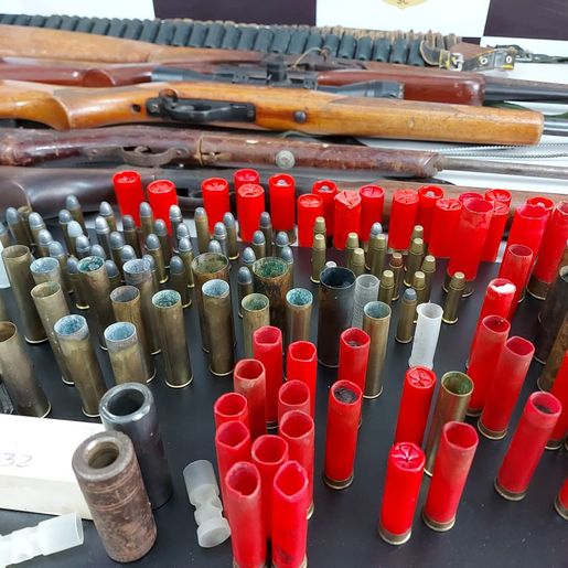 Polícia apreende armas e munições e homem é preso no interior de Descanso