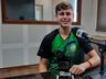 OUÇA: Jovem de SMOeste recebe prêmio de melhor tenista de 2021