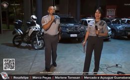 VÍDEO: Capitão da PM faz passinho de dança em live solidária e viraliza