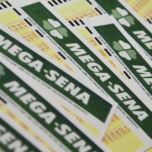 Mega-Sena acumula e pagará R$ 95 milhões dia 29