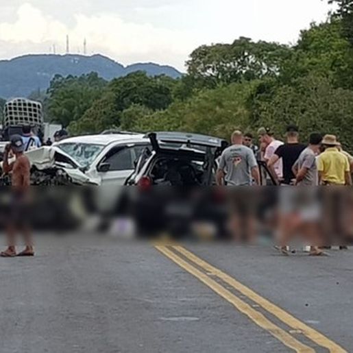 Acidente entre veículos deixa seis mortos na RSC-287 