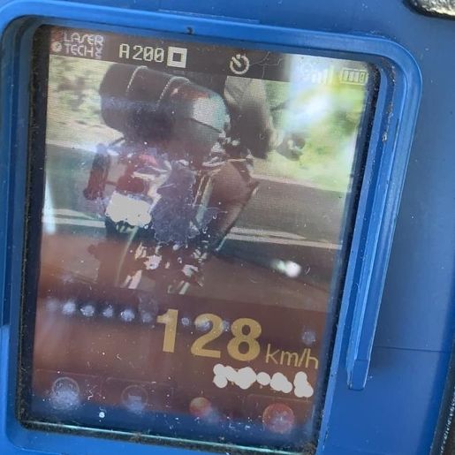 Polícia Rodoviária flagra 42 motoristas excedendo limites de velocidade na SC 163