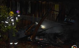 VÍDEO: Residência é completamente destruída por incêndio em Paraíso