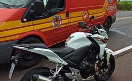Acidente entre moto e caminhão deixa ferido na SC-160