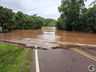 Vídeo: Ponte na ITG 070 em Itapiranga fica submersa e passagem é interrompida