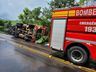 Motorista fica ferido em tombamento de carreta na SC 305