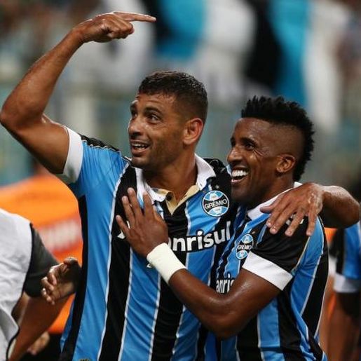 Com gol de Diego Souza, Grêmio goleia em noite de estreias
