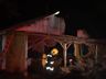 Bombeiros combatem princípio de incêndio em aviário em Tunápolis