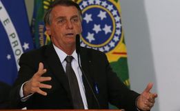 Bolsonaro evolui de forma satisfatória, diz boletim médico