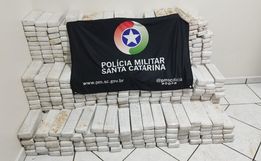PM apreende 455 kg de maconha e prende pai e filho em Flor do Sertão