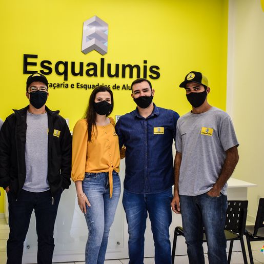 Esqualumis inaugura o Show Room em São Miguel do Oeste