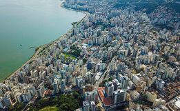Santa Catarina lidera ranking nacional de destino de migrantes, segundo Censo 2022