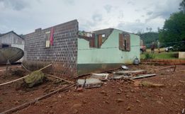 Vendaval causa estragos no interior de Itapiranga