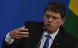 Ministro da Infraestrutura defende fim da pesagem por eixo