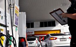 Procon monitora preço de combustíveis em 11 postos da comarca