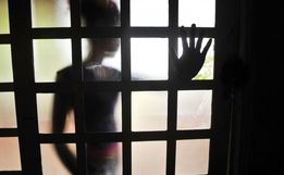 Homem da região é preso por manter filha de 12 anos em cárcere privado no Paraguai