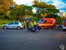 Vídeo: Colisão entre carro e moto deixa motoboy ferido em SMOeste 