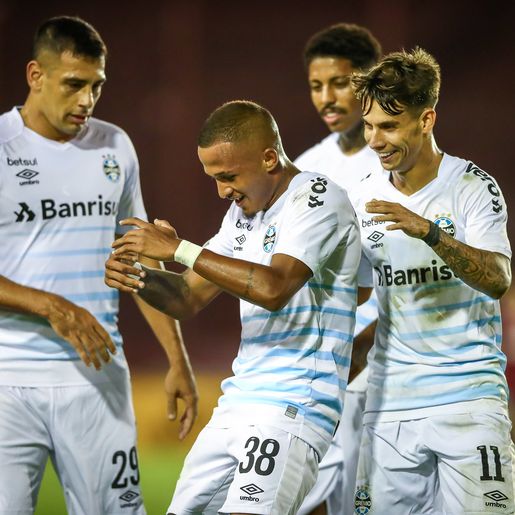 Grêmio vence Lanús na Argentina e se isola na ponta do Grupo H da Sul-Americana 