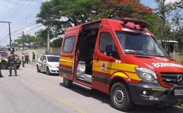 Papai Noel cai de caminhão e morre atropelado durante ação de Natal em SC